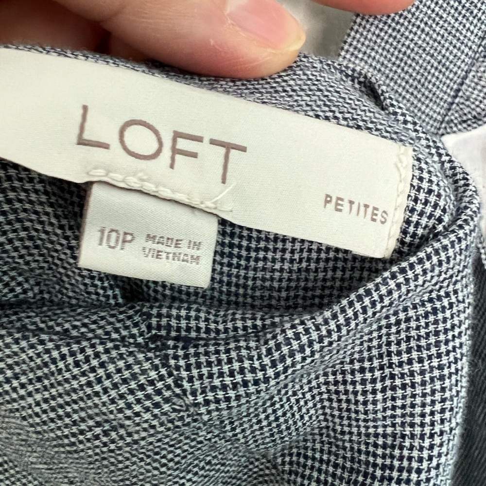 Ladies dress by Loft size 10 Petite, excellent condition - Picture 15 of 16